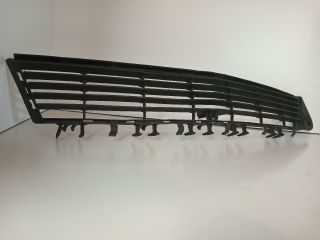 bontott OPEL VECTRA C Első Lökhárító Alsó Középső Díszrács