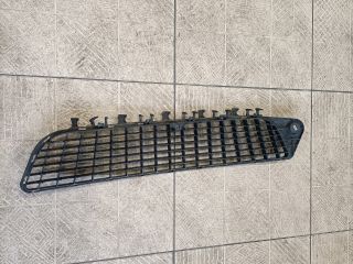 bontott OPEL VECTRA C Első Lökhárító Alsó Középső Díszrács