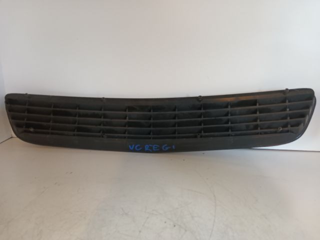 bontott OPEL VECTRA C Első Lökhárító Alsó Középső Díszrács