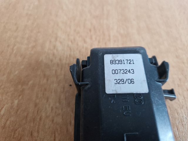 bontott OPEL VECTRA C Fényszóró Elektronika