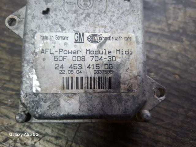 bontott OPEL VECTRA C Fényszóró Elektronika