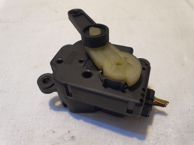 bontott OPEL VECTRA C Fűtés Állító Motor