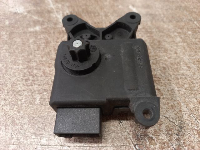 bontott OPEL VECTRA C Fűtés Állító Motor