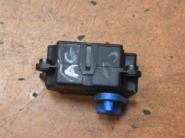 bontott OPEL VECTRA C Fűtés Állító Motor