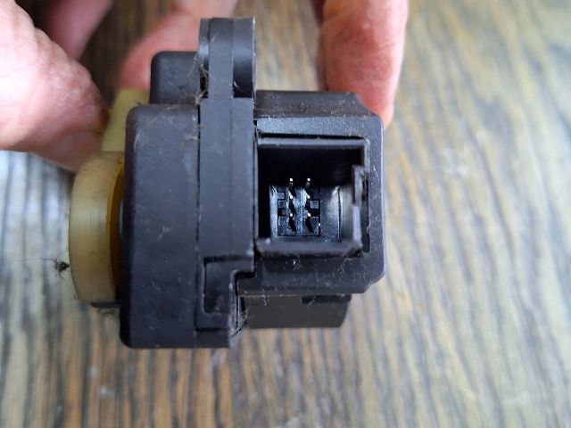 bontott OPEL VECTRA C Fűtés Állító Motor