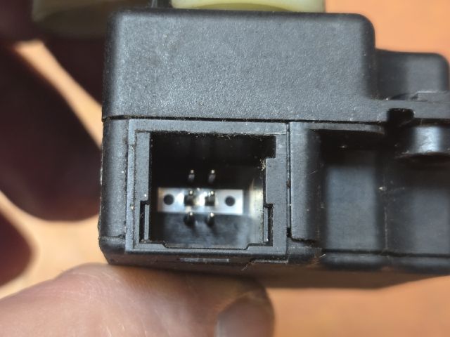 bontott OPEL VECTRA C Fűtés Állító Motor