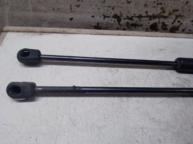 bontott OPEL VECTRA C Gázrugós Kitámasztó Teleszkóp Pár Csomagtérajtó