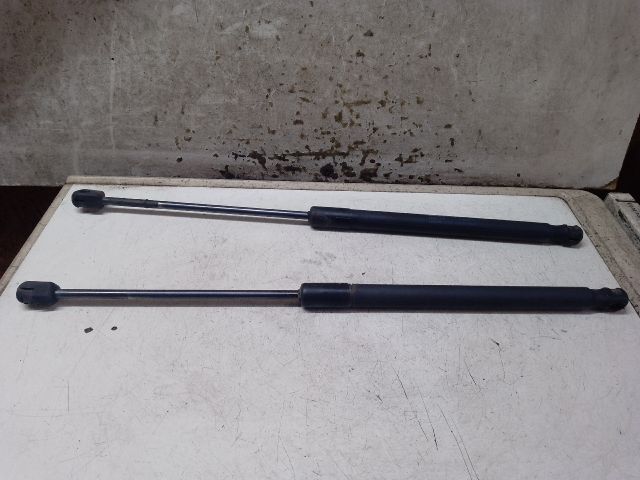 bontott OPEL VECTRA C Gázrugós Kitámasztó Teleszkóp Pár Csomagtérajtó