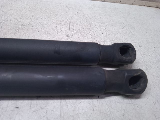 bontott OPEL VECTRA C Gázrugós Kitámasztó Teleszkóp Pár Csomagtérajtó