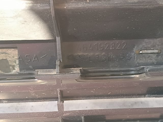 bontott OPEL VECTRA C Hűtőrács