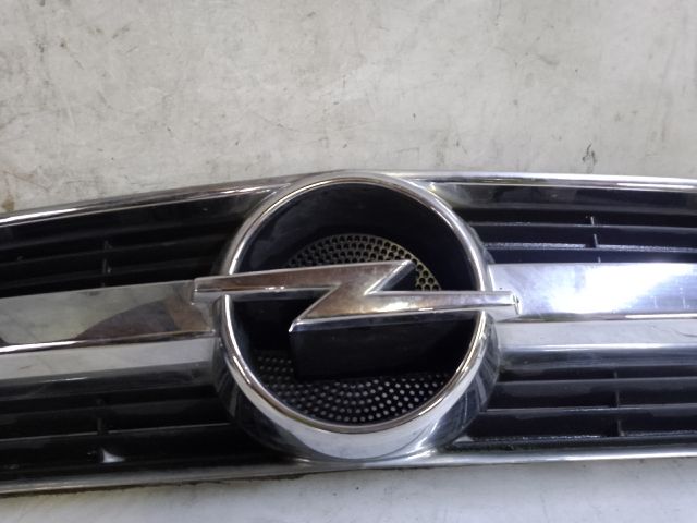 bontott OPEL VECTRA C Hűtőrács