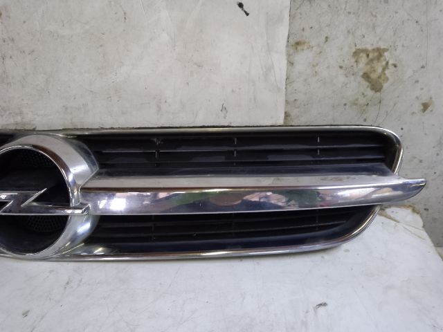 bontott OPEL VECTRA C Hűtőrács