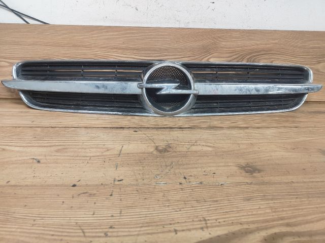 bontott OPEL VECTRA C Hűtőrács