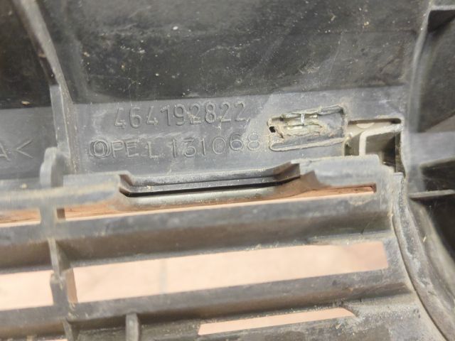 bontott OPEL VECTRA C Hűtőrács