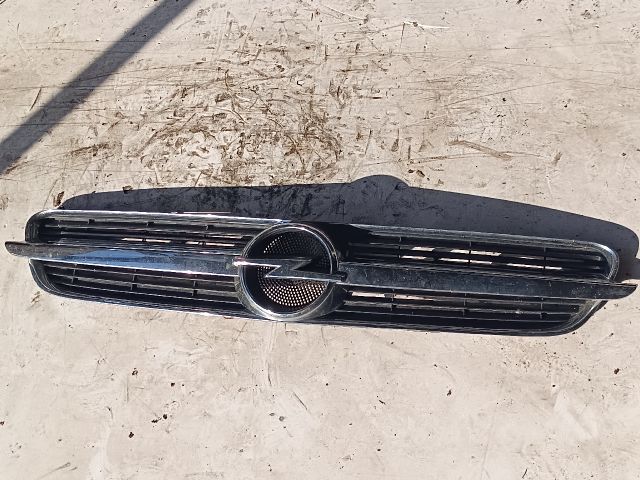 bontott OPEL VECTRA C Hűtőrács