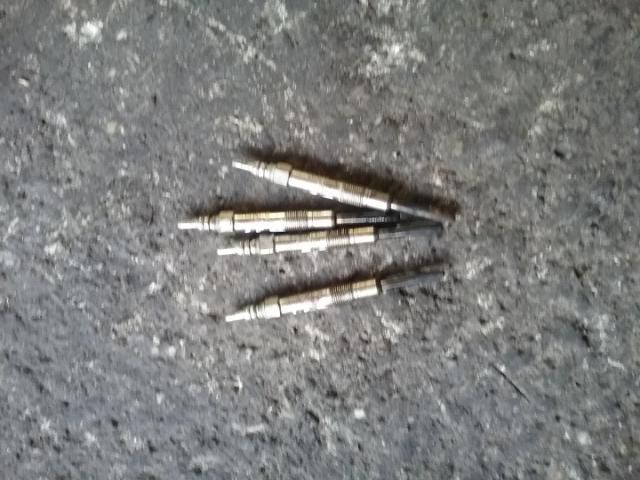 bontott OPEL VECTRA C Izzító/Gyújtó Gyertya