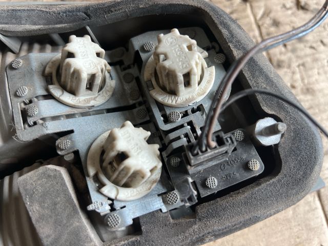 bontott OPEL VECTRA C Jobb Belső Hátsó Lámpa