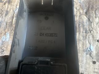 bontott OPEL VECTRA C Jobb első Ablakemelő Kapcsoló