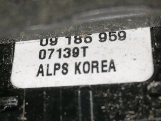 bontott OPEL VECTRA C Jobb első Ablakemelő Kapcsoló