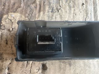 bontott OPEL VECTRA C Jobb első Ablakemelő Kapcsoló