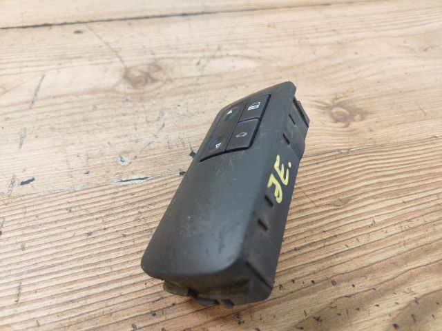 bontott OPEL VECTRA C Jobb első Ablakemelő Kapcsoló