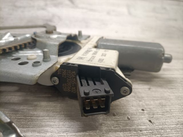 bontott OPEL VECTRA C Jobb első Ablakemelő Szerkezet (Elektromos)