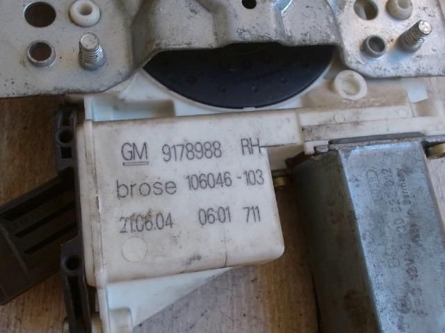 bontott OPEL VECTRA C Jobb első Ablakemelő Szerkezet (Elektromos)