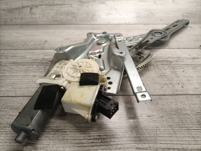 bontott OPEL VECTRA C Jobb első Ablakemelő Szerkezet (Elektromos)