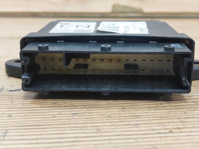 bontott OPEL VECTRA C Jobb első Ajtó Vezérlőegység