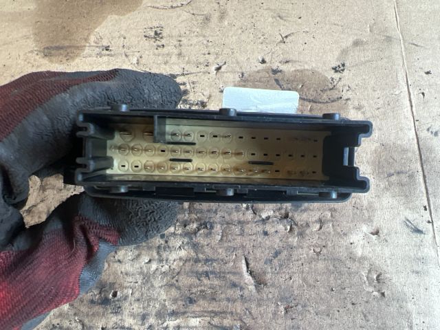 bontott OPEL VECTRA C Jobb első Ajtó Vezérlőegység