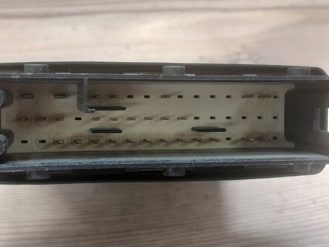 bontott OPEL VECTRA C Jobb első Ajtó Vezérlőegység