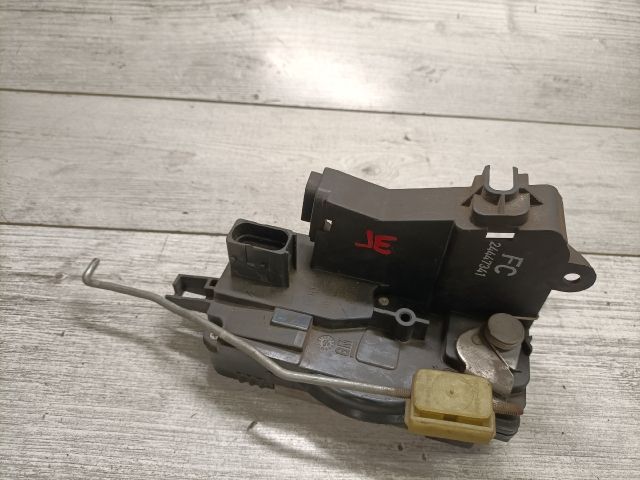 bontott OPEL VECTRA C Jobb első Ajtózár