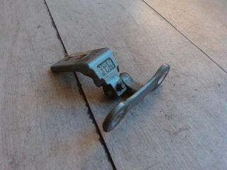 bontott OPEL VECTRA C Jobb első Alsó Zsanér