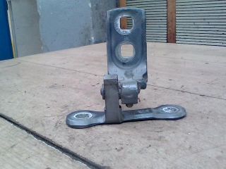 bontott OPEL VECTRA C Jobb első Alsó Zsanér