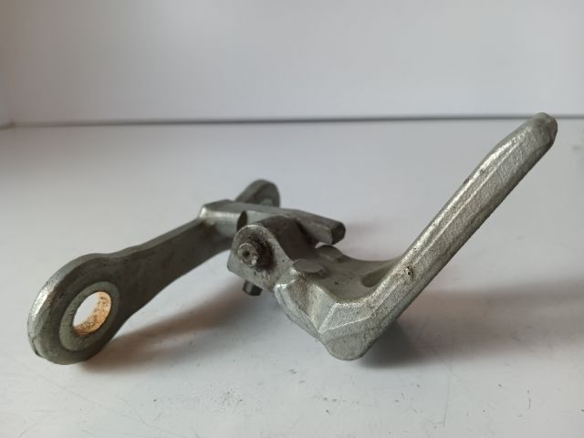 bontott OPEL VECTRA C Jobb első Alsó Zsanér