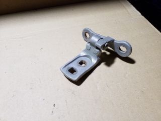 bontott OPEL VECTRA C Jobb első Alsó Zsanér