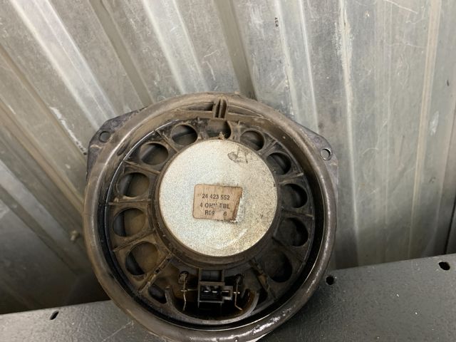 bontott OPEL VECTRA C Jobb első Hangszóró