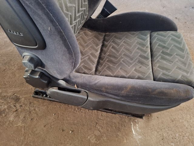 bontott OPEL VECTRA C Jobb első Ülés