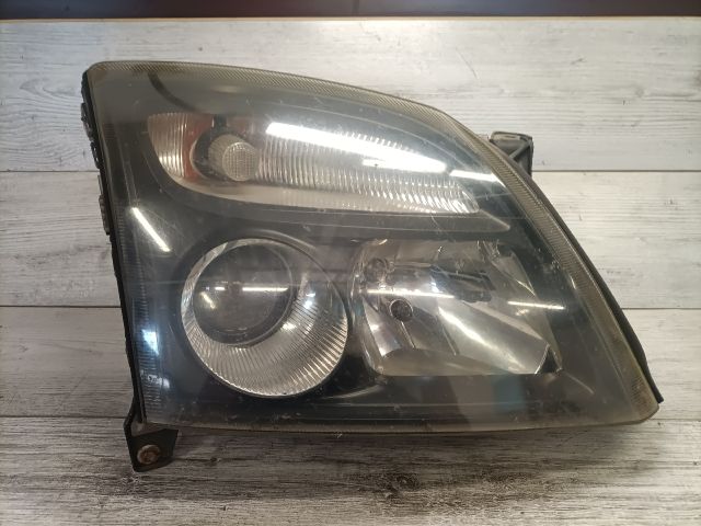 bontott OPEL VECTRA C Jobb Fényszóró