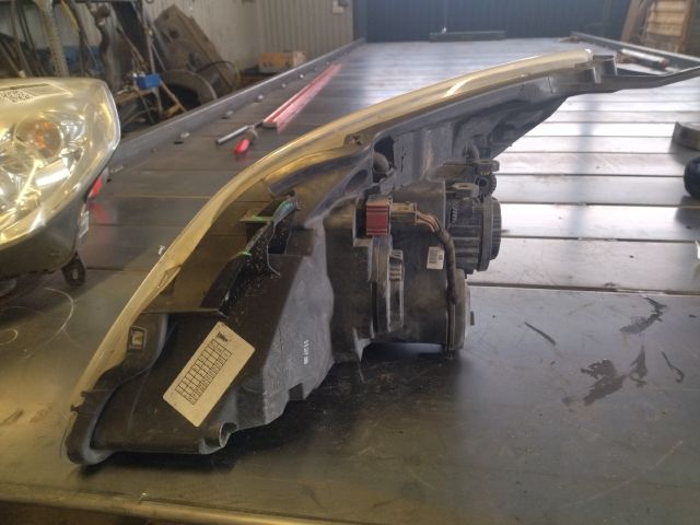 bontott OPEL VECTRA C Jobb Fényszóró