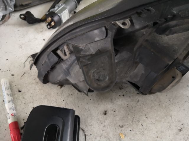 bontott OPEL VECTRA C Jobb Fényszóró