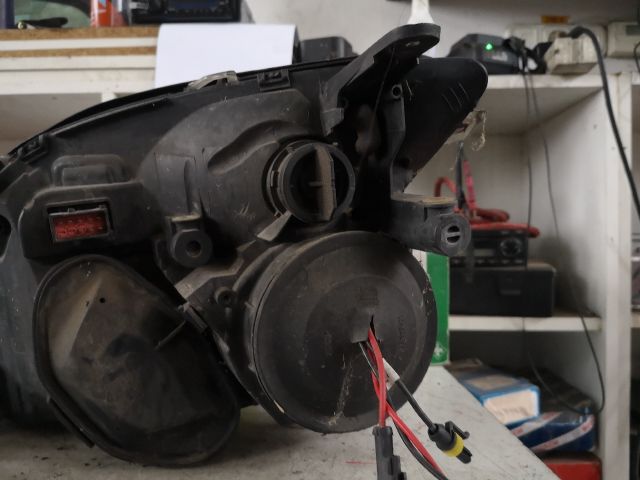 bontott OPEL VECTRA C Jobb Fényszóró