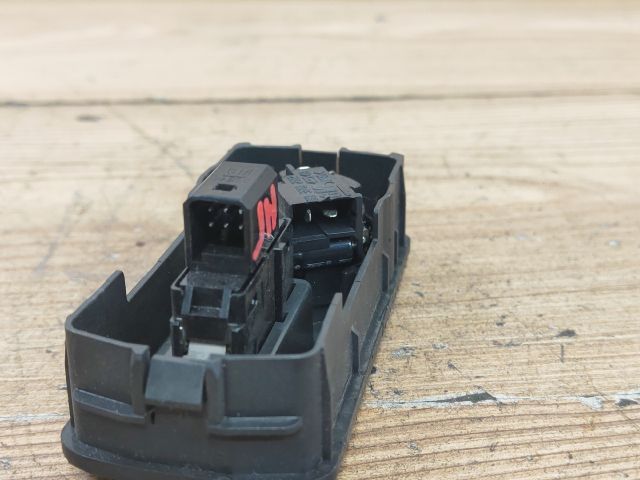 bontott OPEL VECTRA C Jobb hátsó Ablakemelő Kapcsoló