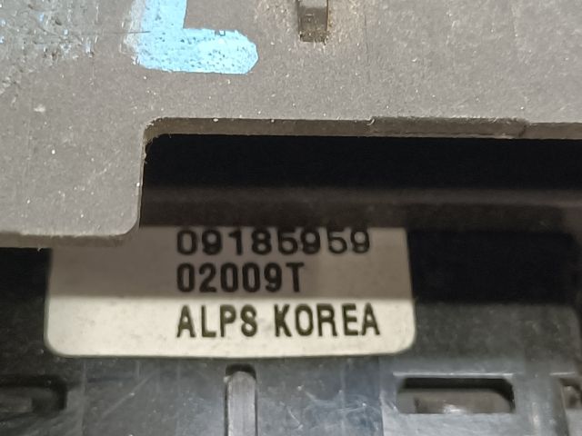 bontott OPEL VECTRA C Jobb hátsó Ablakemelő Kapcsoló