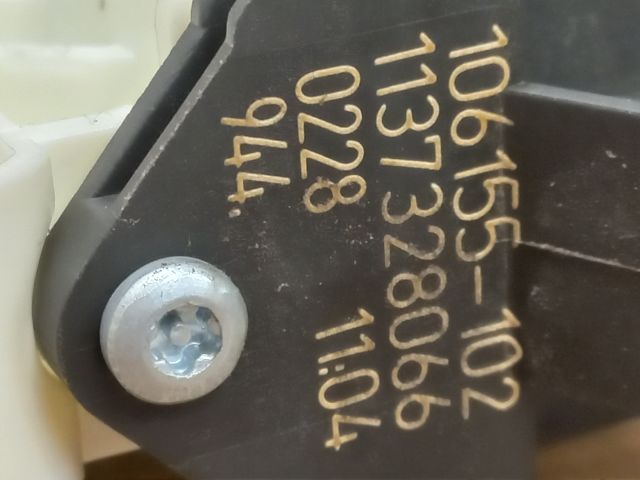 bontott OPEL VECTRA C Jobb hátsó Ablakemelő Motor