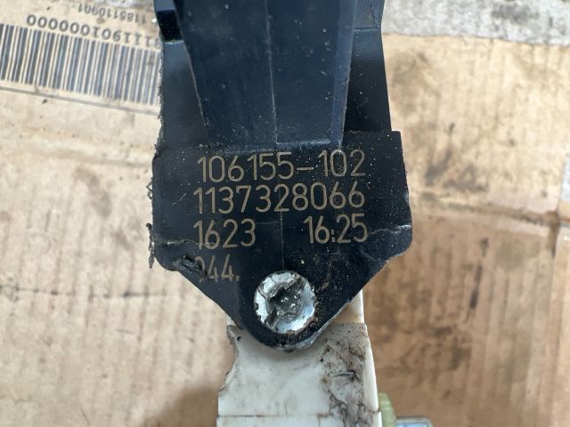 bontott OPEL VECTRA C Jobb hátsó Ablakemelő Motor