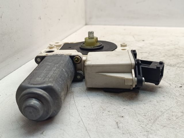 bontott OPEL VECTRA C Jobb hátsó Ablakemelő Motor