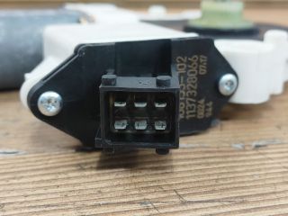 bontott OPEL VECTRA C Jobb hátsó Ablakemelő Motor