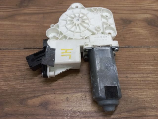 bontott OPEL VECTRA C Jobb hátsó Ablakemelő Motor