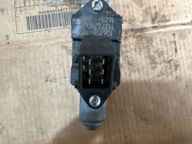 bontott OPEL VECTRA C Jobb hátsó Ablakemelő Motor